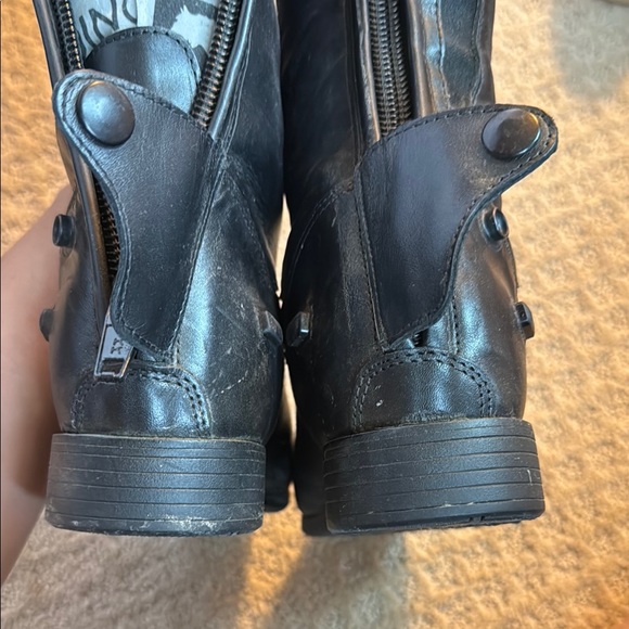 Black Leather Riding Boots - Picture 6 of 9